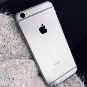 寝言の原因は?アプリで対策しよう