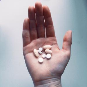 ストレス頭痛ならば薬もうまく利用しましょう