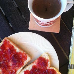 朝に後頭部の痛みを感じる原因とは