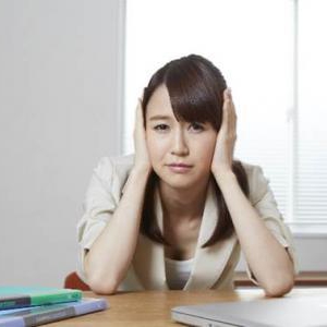 足の臭いが気になる女性必見
