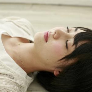 眠れないと不安になる自覚症状が出たら