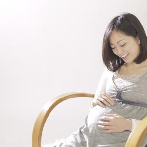 妊娠初期のよくある症状には、眠れないつわり