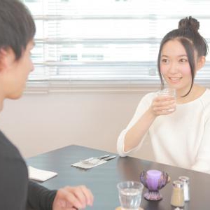 デオドラントケアの1つ腋臭の原因の脇汗は手術で治る