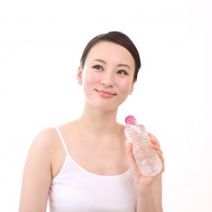 常に脇汗が出る人はどうやって抑える?
