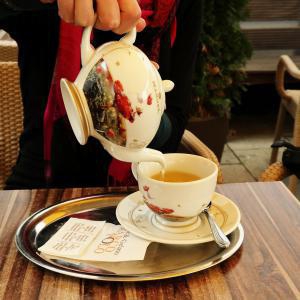 水分補給には喫茶店でお茶を飲むことも有効