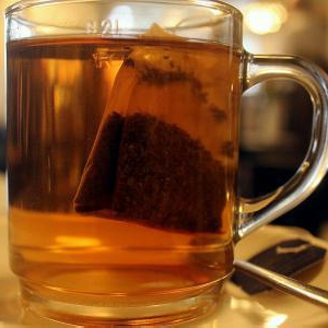 運動中の水分補給として、お茶や麦茶を摂ること
