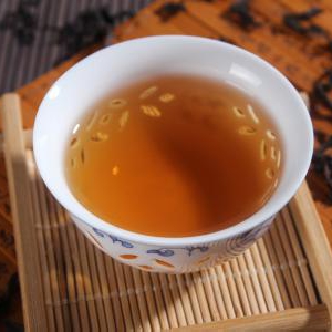お茶による水分補給の頻度