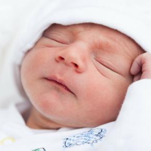 赤ちゃんの水分補給の重要性と対処方法