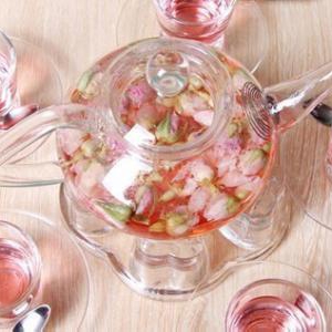 むくみにはコレで決まり!種類豊富なあの飲み物でむくみを改善!