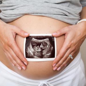 【保存版】妊娠初期〜臨月の「おなかの張り・痛み」 赤ちゃんからのSOSを見逃さないで!