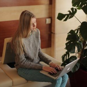 何科を受診すればよい?薄毛が気になる女性におすすめ!医療機関の選び方