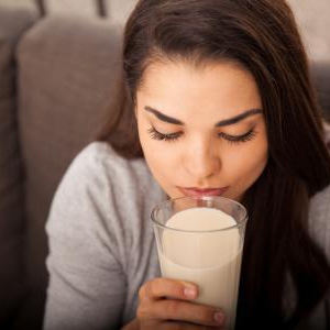 食べ物で改善できる?女性の薄毛は内側からのケアで改善!