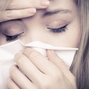 春と共に花粉到来でお肌がボロボロの女子必見!花粉症による肌荒れを防ぐための3つの方法