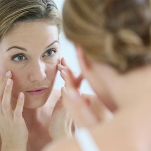 シミを消したい!皮膚科の治療って何をするの?