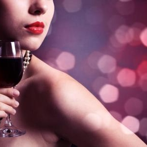 赤ワインが飲みたい!でも、飲むと太るって本当?