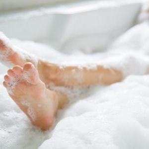 業界専売品!最強の脚痩せ「レギンス入浴」が色々とスゴい?!