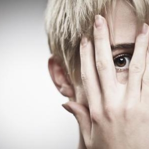 ニキビを隠すときに考えられる副作用とは?