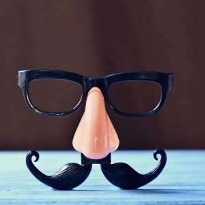 鼻筋を高くする効果がある!?おすすめのマッサージ方法