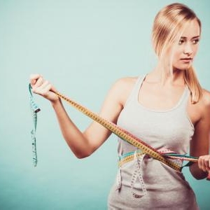 わき腹を細くするおすすめの方法とは?