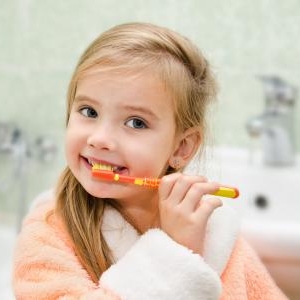 こどもにフッ素は必要?歯磨きジェルの特徴と効果とは