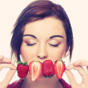 イチゴ鼻のオロナインやオリーブオイル、綿棒を使った治し方!