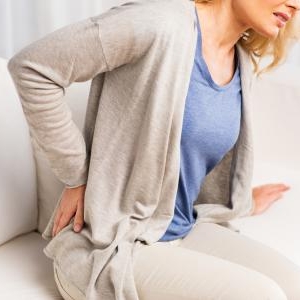 右腰が痛い!同時に頻尿が起こるときの症状とは?